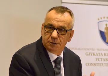 La constitution matérielle d'Albin Kurti et les meilleurs modèles d'autonomie en Europe
