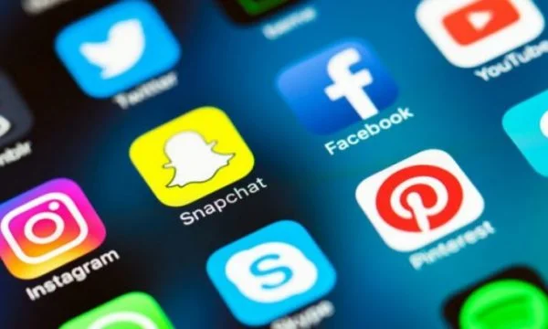 La Turquie limite l'accès aux réseaux sociaux