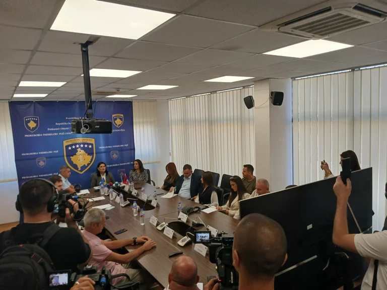 The Peja Prosecutor's Action took place in 20 locations: Close seven jobs