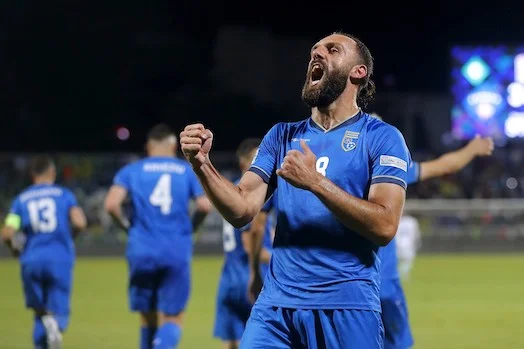 Die Schweizer Medien nennen vier Kosovo-Fußballspieler, für die es warnt “