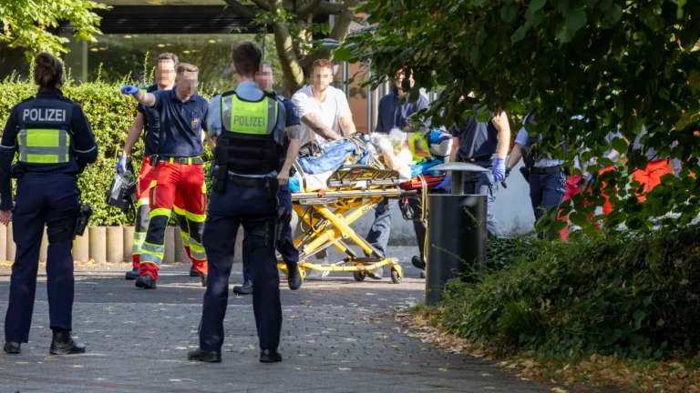 Stabangriff auf das Essne College: Kosovo-Student erschossen von der Polizei