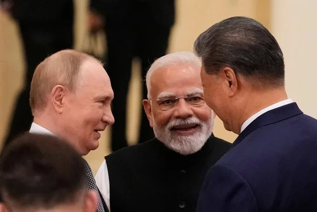 CNN Analysis: show in China, net mesaj for US and Europe