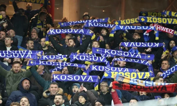 “50 mit 50”, Schweizer Sektor spricht an die Öffentlichkeit beim Schweizer Spiel Kosovo