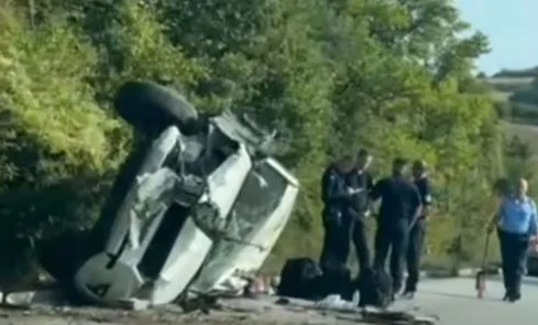 Polizeiauto in Jashanica, Kline identifiziert