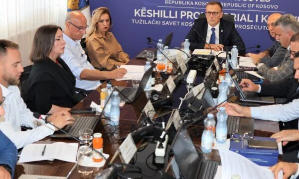Kosovo Staatsanwaltschaft macht einige wichtige Entscheidungen