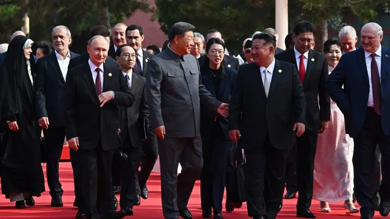 China's parade exasperates Trump the American President on social networking: You're plotting against United States