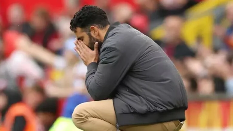 Três jogadores podem deixar Man Utd após fechar o prazo