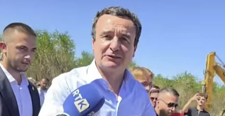 Кърт не отговаря, когато ще изпратят името на президента.
