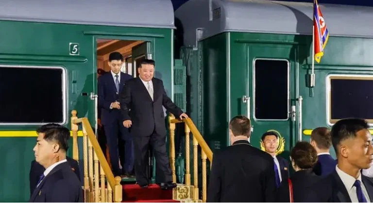 Kim Jong Un viaja para Pequim em um trem blindado