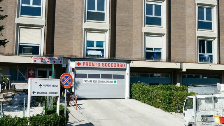 A részeg albán két ápolót is megver az olasz sürgősségin.