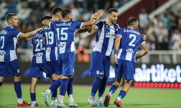 Ljus spelar det historiska spelet, säkrar 3,19 miljoner om du inte förlorar ikväll.