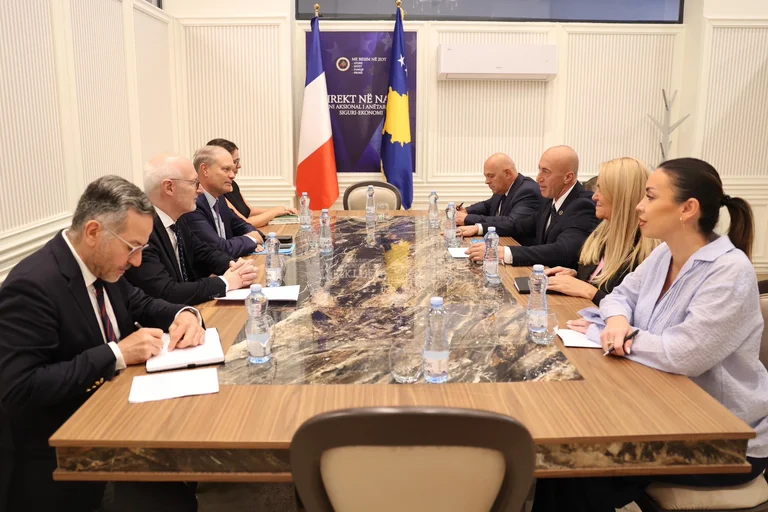 Haradinaj: Frankrike, landets viktiga partner på många områden