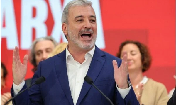 Israel proíbe a entrada para Barcelona presidente horas antes da visita