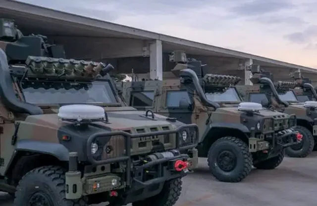 Albanien moderniserer hæren med LMV2 rustning
