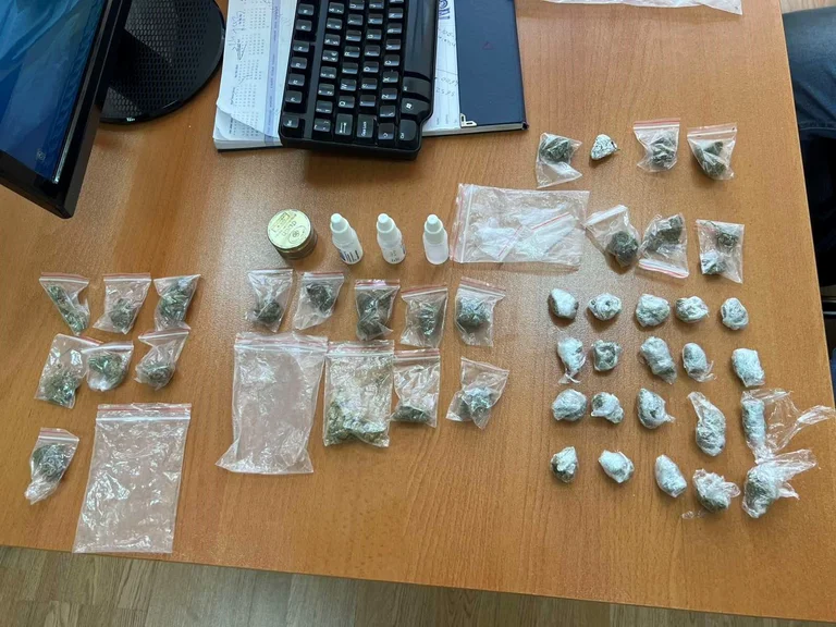 Arestare de 20 de ani în Prizren, 42 de saci de marijuana pe raid