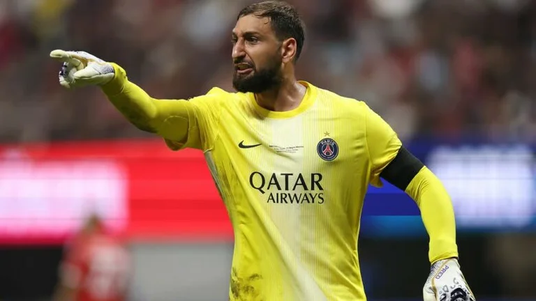 Paris Saint-Germain apresenta Donnarumma Award