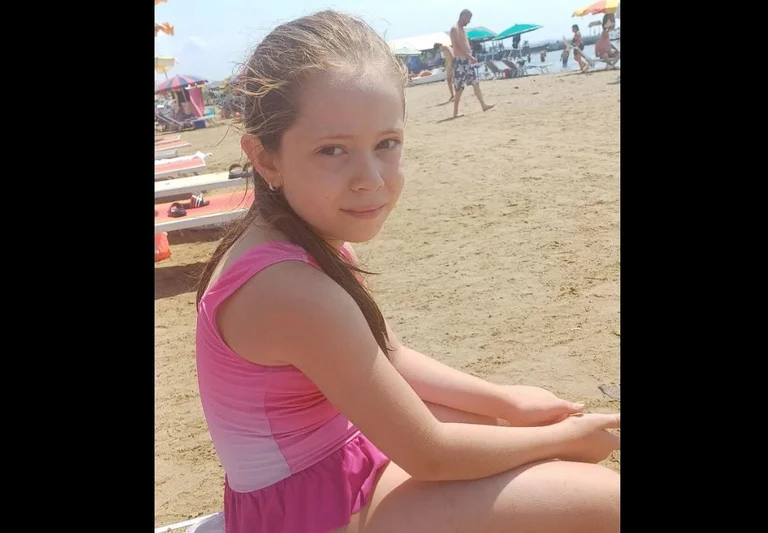 Дюррес: 7-летняя женщина из Призрена ищет родителей