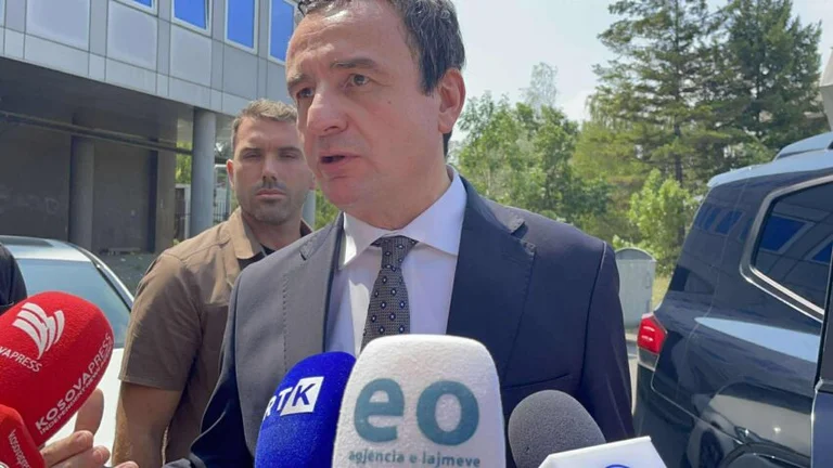 Kurti: Guvernul a respectat întotdeauna hotărârile Curţii Constituţionale
