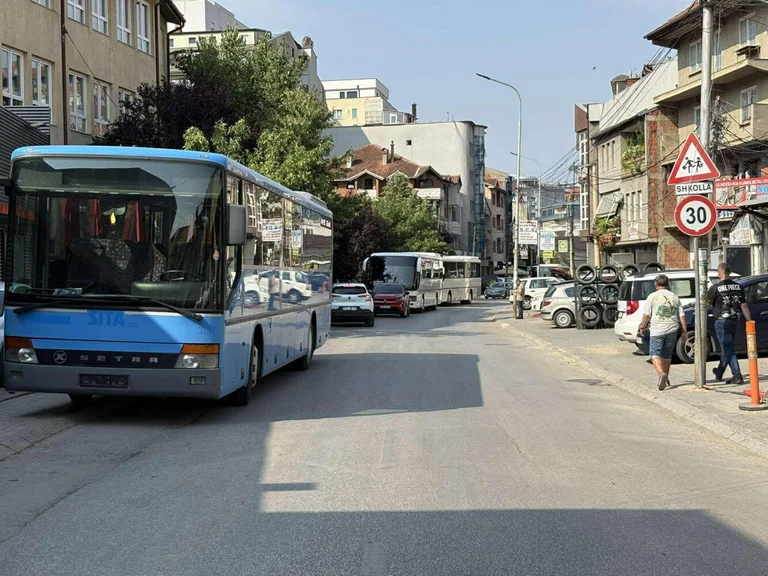 Pristina Lap Mosque ingen tilbagevenden af busser til Podujevo