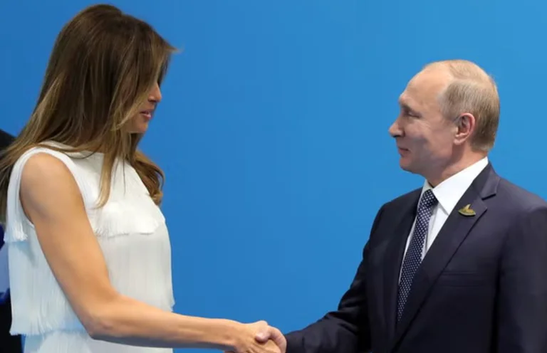 Dragă “... Scrisoarea trimisă lui Melanie Trump lui Putin este publicată.