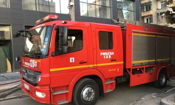 Arnavutluk'ta yangın yetkilileri yok, yasal standartlardan% 25 daha az