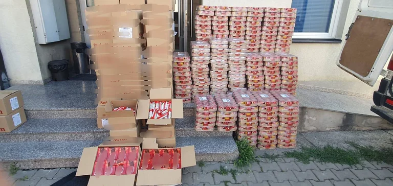 警察はセルビアの商品が年間20,000ユーロを超える価値をsmuggling禁止します
