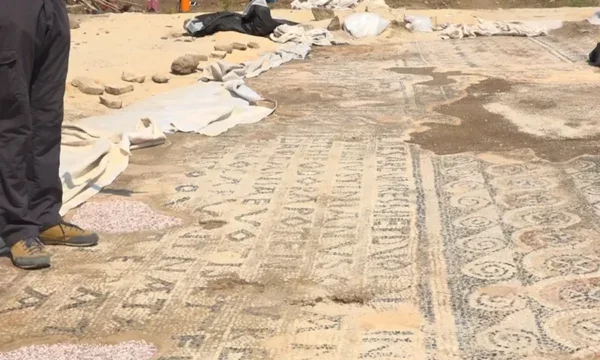 Unglaublich, aber wahr, die zweite Inschrift des Kaisers Justinian wird in “Ulpiana”