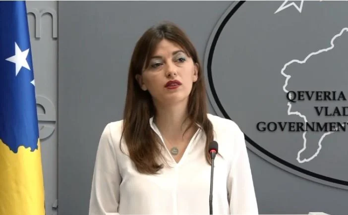 E thotë edhe këtë Haxhiu: Mimoza Kusari s’ka biseduar me Radojçiqin, Simiqin e ka larguar nga zyra