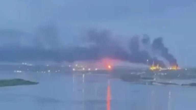 Dronët godasin rafinerinë e naftës në Saratov, shpërthen zjarr i madh – mbi 120 dronë të rrëzuar në Rusi