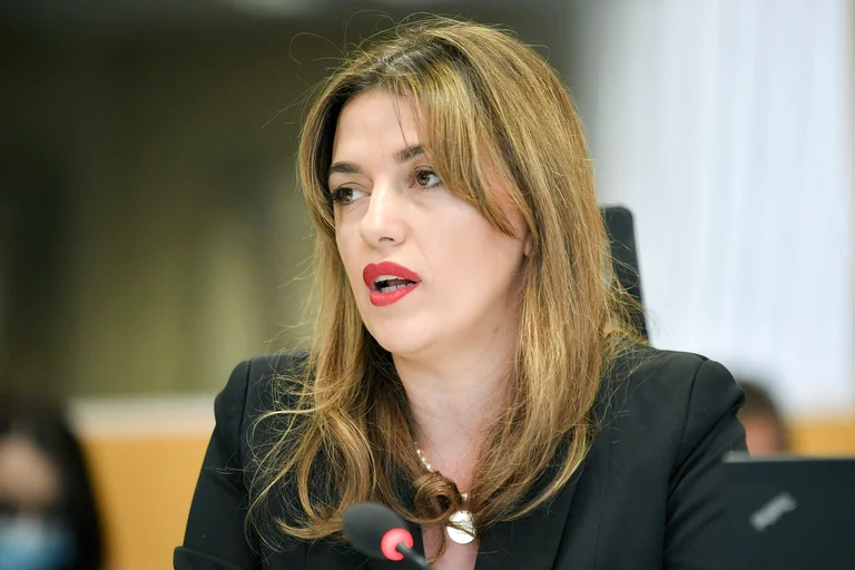 ​Haxhiu: Do të hapim 100 pozita për noterë, përfshirë edhe në komunat me shumicë serbe