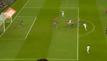 GOOOOOOOL: Die Tusha von Juli Bukarest Licht Goes auf der Oberseite!