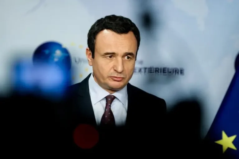 Kurt chiede agli Stati di abbandonare le armi nucleari