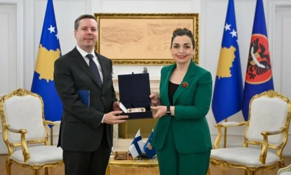 Osmani erwartet Botschafter Nissinen bei Abschiedssitzung