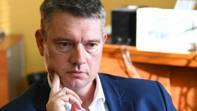 Er gab die offensive Rede gegen KLA, Anklage gegen Igor Popovic