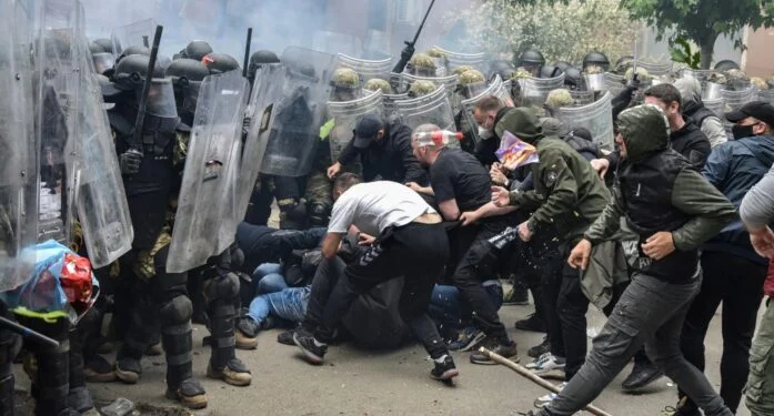 Four years and 11 months in prison and 20 thousand euros in fine for Milos Antovic, charged with attacks on police and KFOR