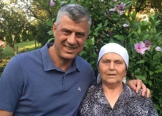 Ex presidente Hashim La madre di Thaci festeggia il suo compleanno oggi