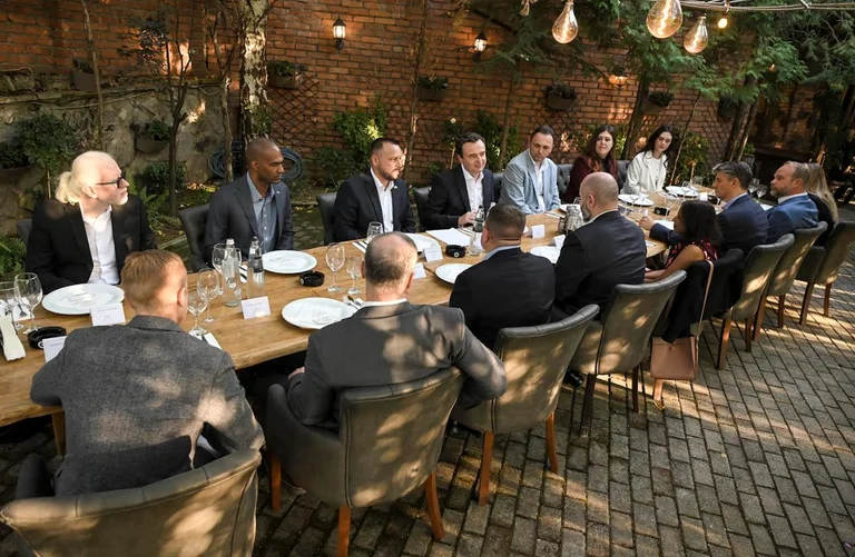 Kurti at dinner with Baker, Kosovo wants US report strengthening in defence industry