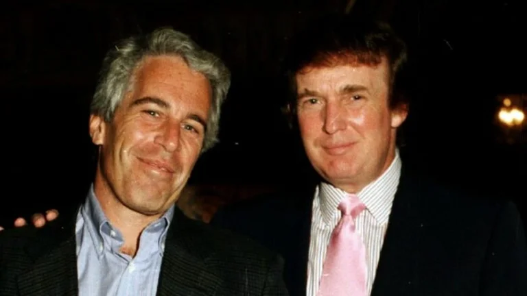 L'FBI ha rimosso il nome di Trump dai file di pedofilo Epstein