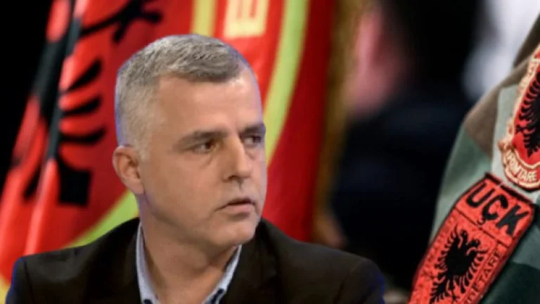 Klink reagiert erneut, nachdem er für Kurt'stinging eingereicht wurde: Albin Serbia