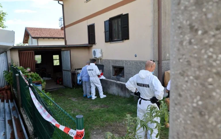 Lourd en Italie, 35 ans tué et déchiré par sa mère et son partenaire