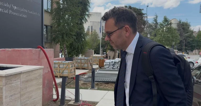 Fin de l'intervention spéciale, Lipovica avocat: Pour les réserves nationales