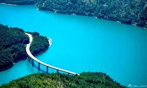 Kein Zeichen von Weiman Lake als Regierung lud Bürger dazu ein, dort Urlaub zu nehmen.