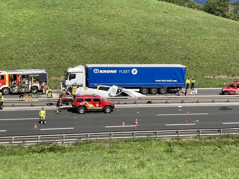 Tragischer Unfall: Fünf Tote bei einem Verkehrsunfall in Slowenien