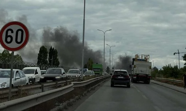 Fire at a warehouse at “District of Ismet”, police: Firefighters are tracking fire, no hurt.