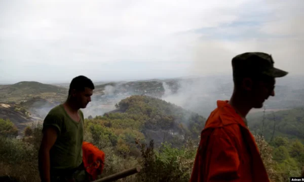 Albania arresta 18 persone sotto il sospetto di incendio