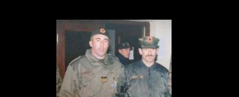 Ramush Haradinaj für Tahir Sinan: Er widmete sein Leben seiner Heimat, und durch seine Arbeit trat er für immer in unsere Geschichte.