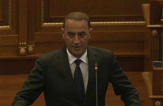 Haradinaj: Kurt sta usando Hadzi per mantenerlo indefinitamente.