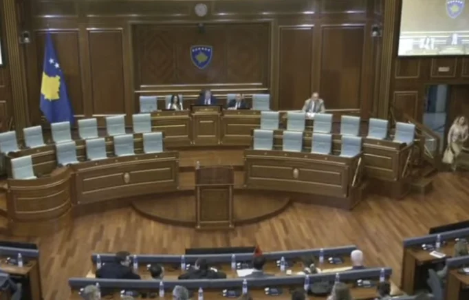 Los parlamentarios hoy intentan la última vez para hacer la constitución