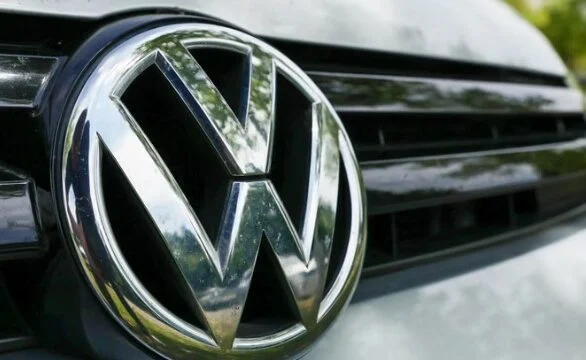 Volkswagen is hit by Trump tariffs, losing 1.3 billion euros in just six months