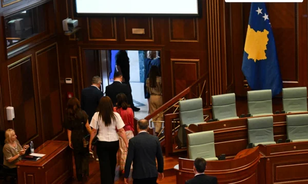 Foreign ambassadors did not stay with MPs who continued the session